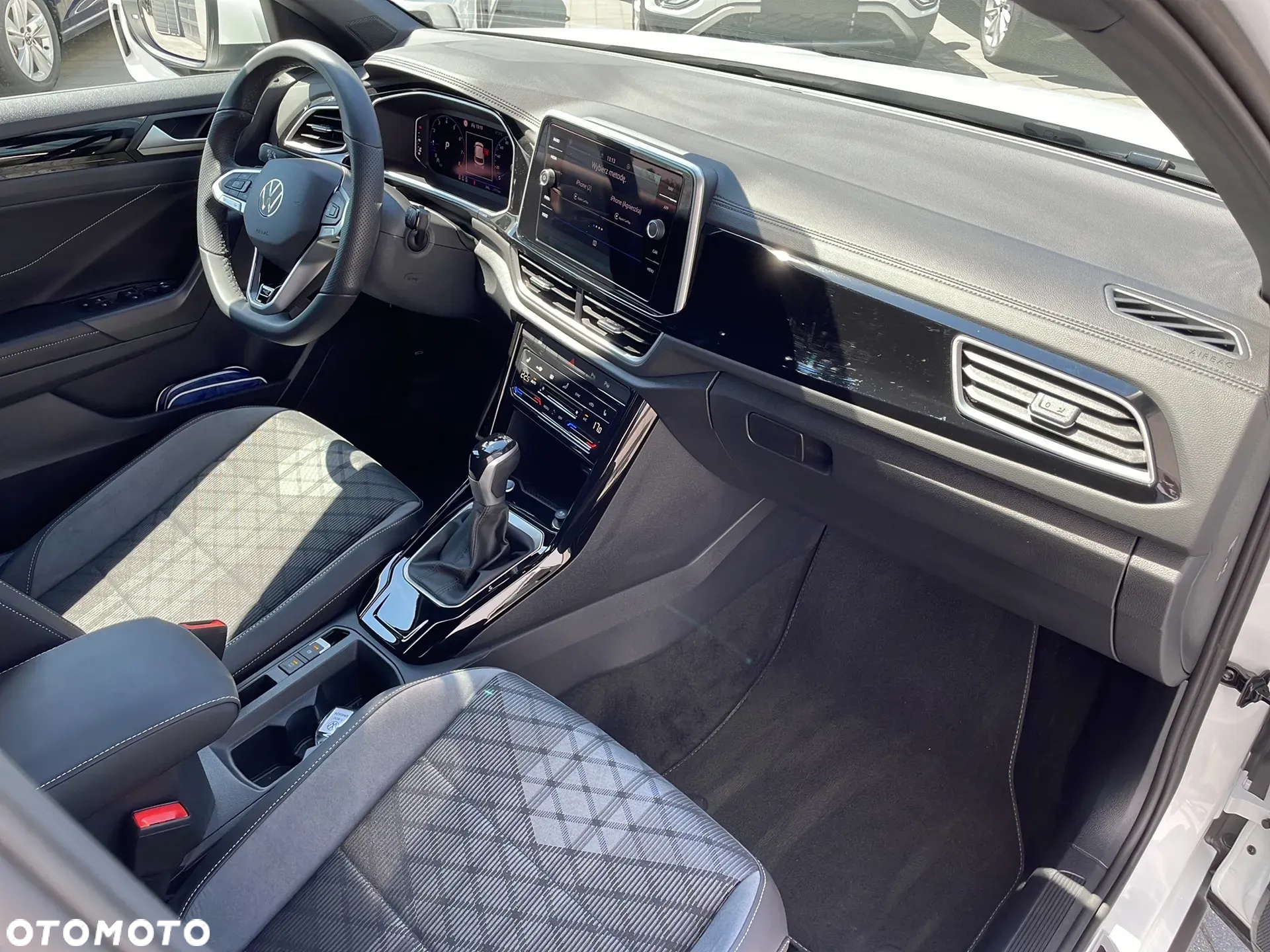 Volkswagen T-Roc 1.5 TSI R-Line Plus DSG - 12