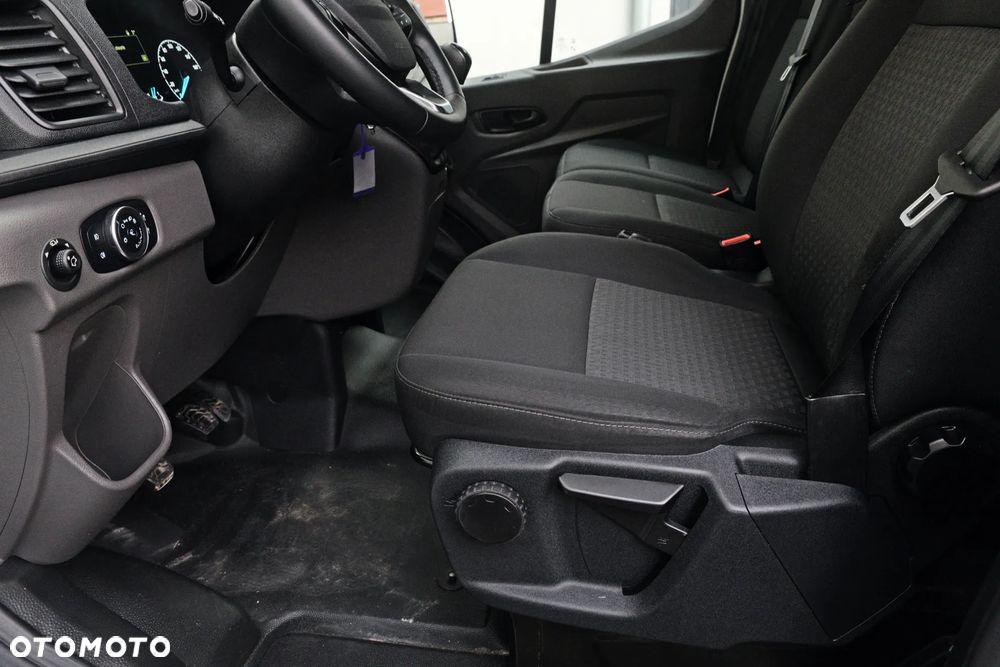 Ford Transit - 39