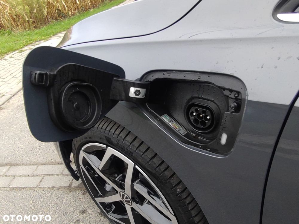 Volkswagen Golf VIII 1.4 TSI Plug-In Hybrid Style DSG - 33