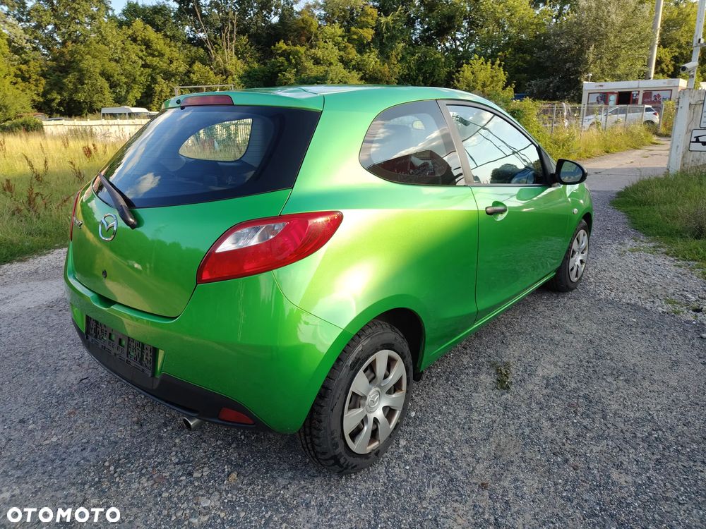 Mazda 2 - 4
