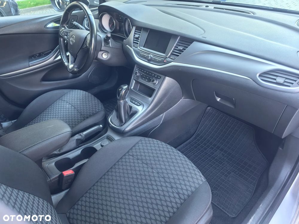 Opel Astra 1.2 T Elegance S&S - 12