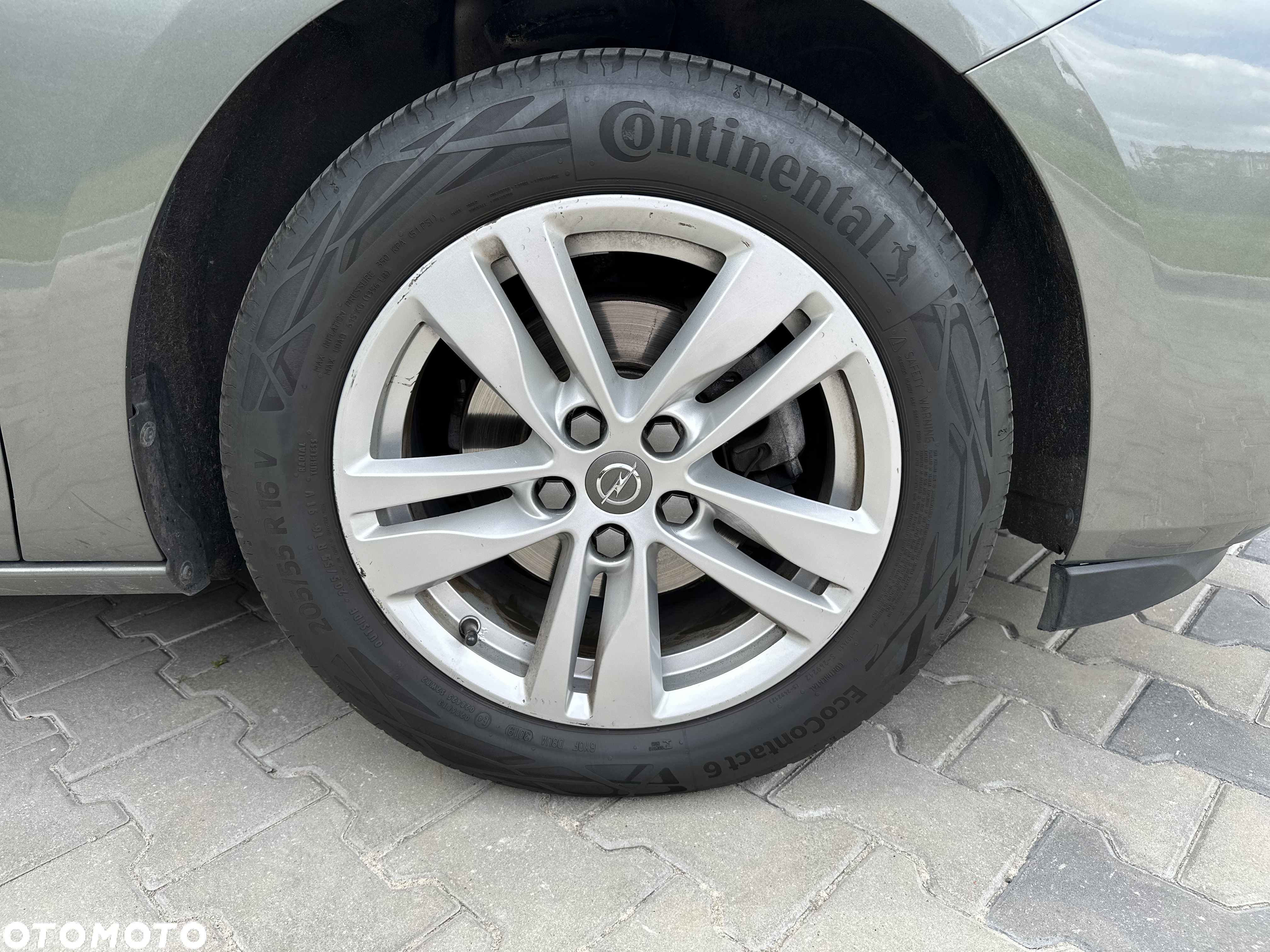 Opel Astra V 1.2 T GS Line S&S - 9