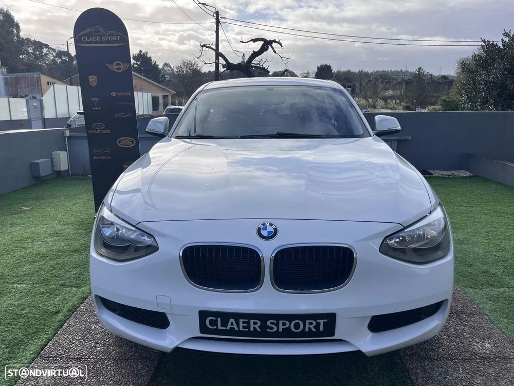 BMW 116 d Sport Line - 2