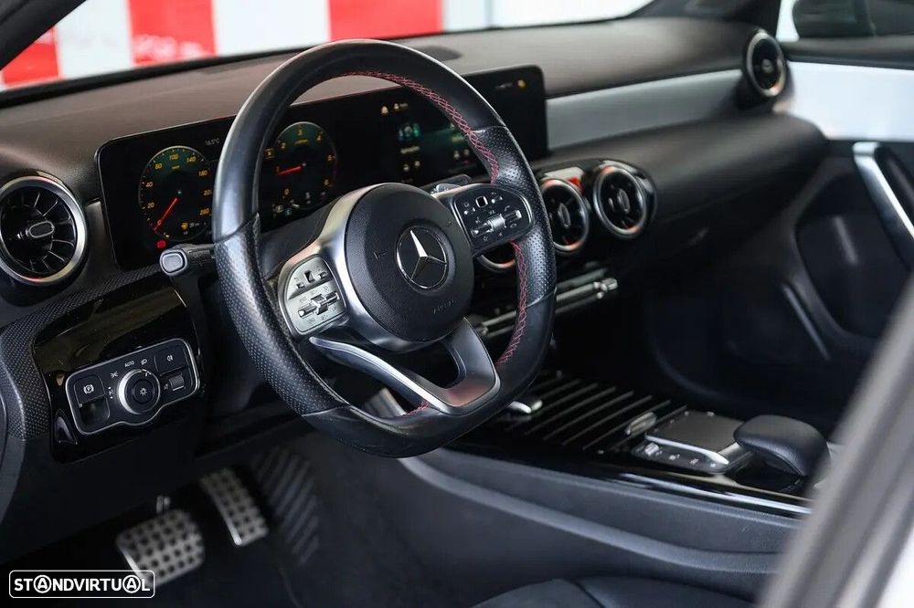 Mercedes-Benz A 180 Limousine d AMG Line Aut. - 25