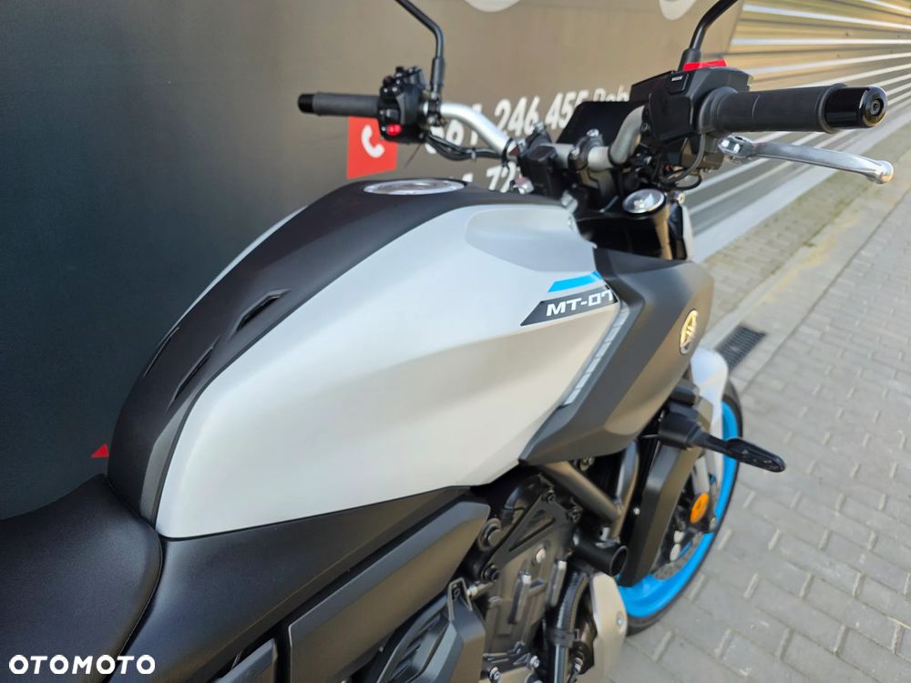 Yamaha MT - 22