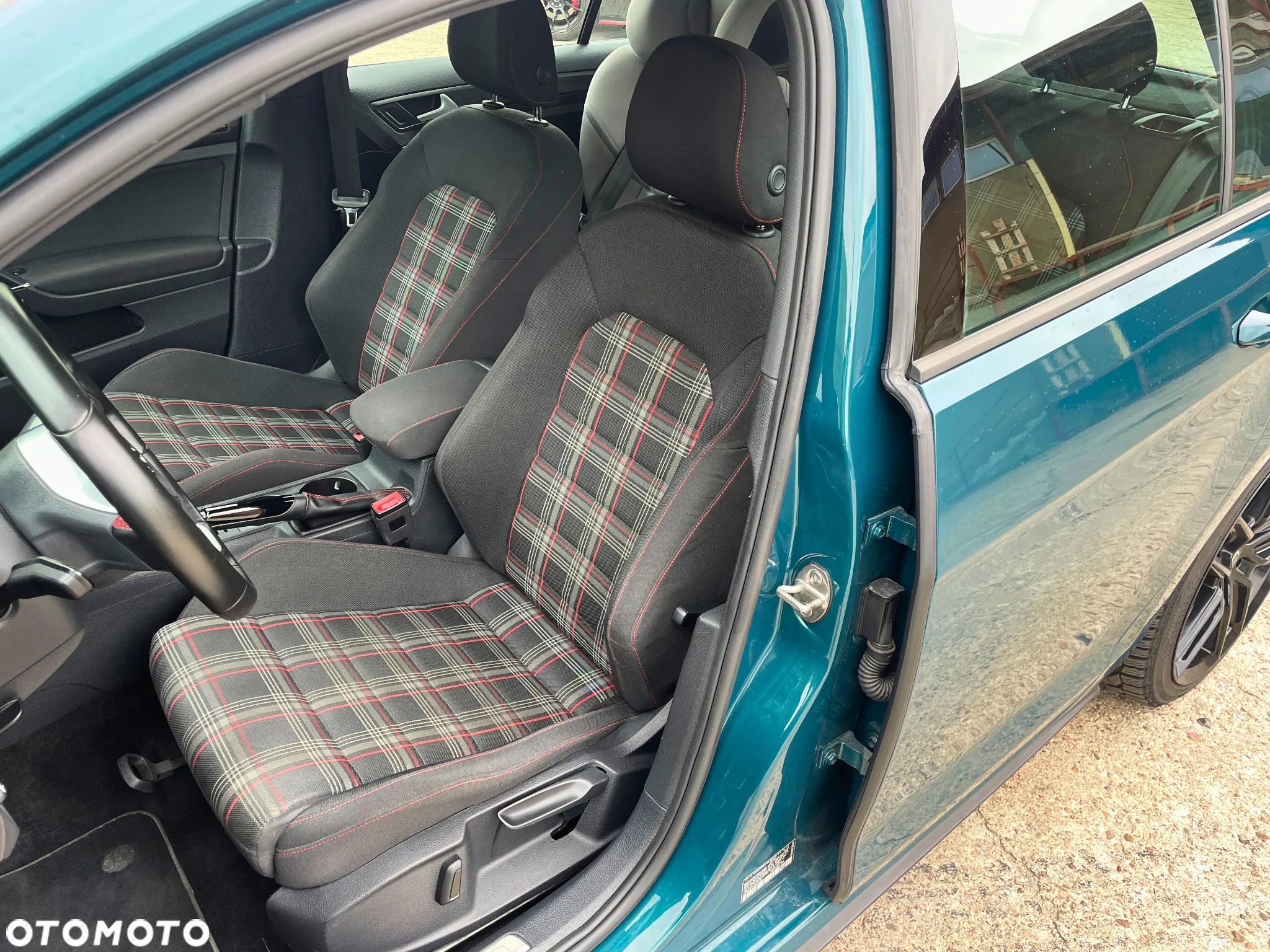 Volkswagen Golf VII 2.0 TSI BMT GTI - 6