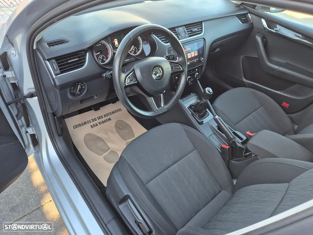 Skoda Octavia Break - 27