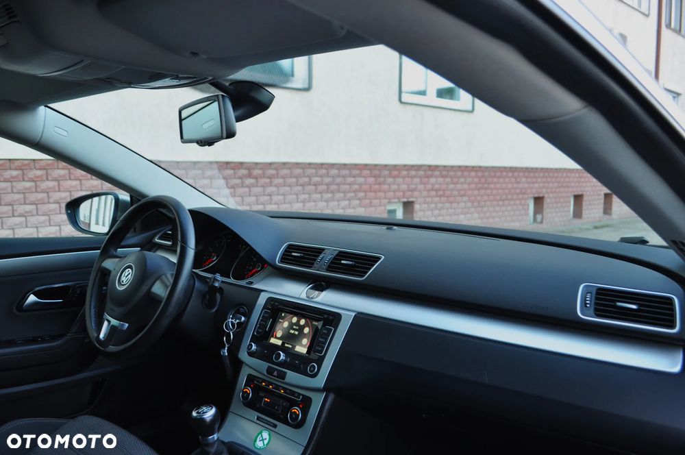 Volkswagen Passat CC - 21