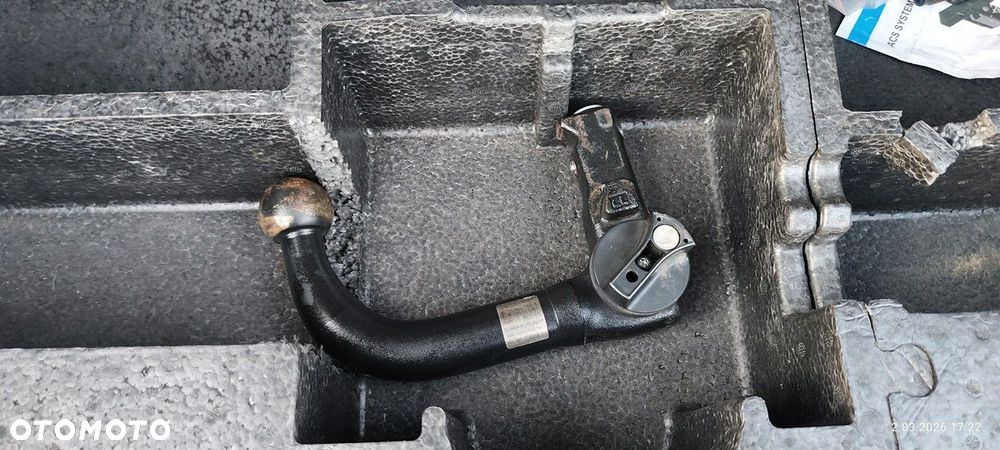 Ford Kuga 2.0 TDCi 2x4 Titanium - 28