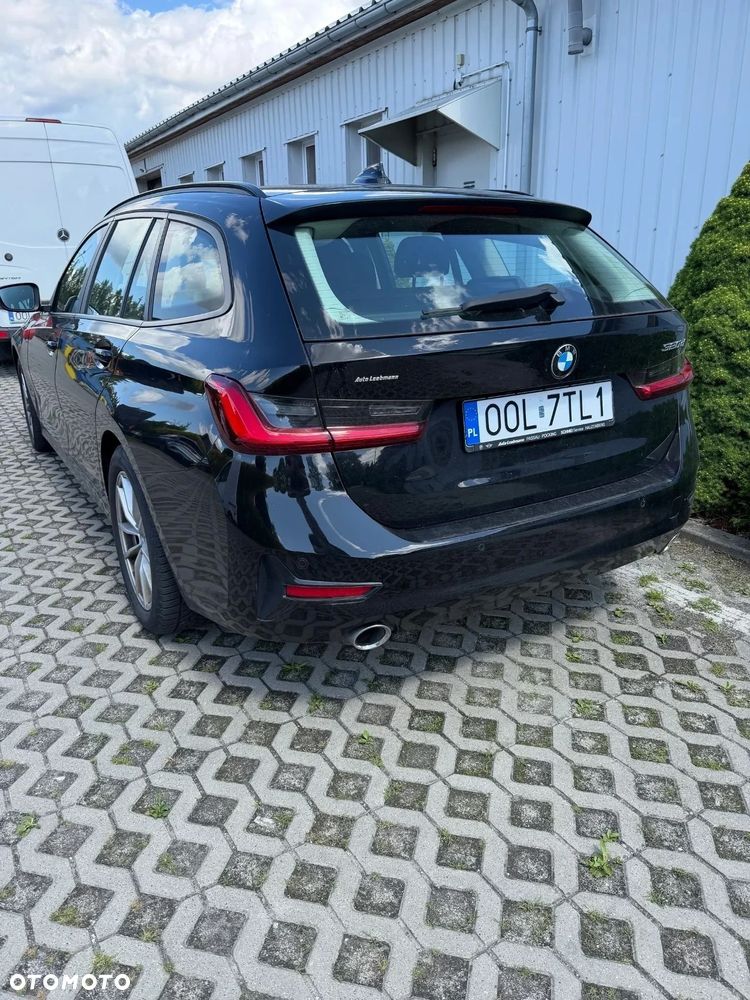 BMW Seria 3 320d - 4
