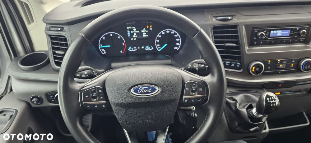 Ford Transit - 13
