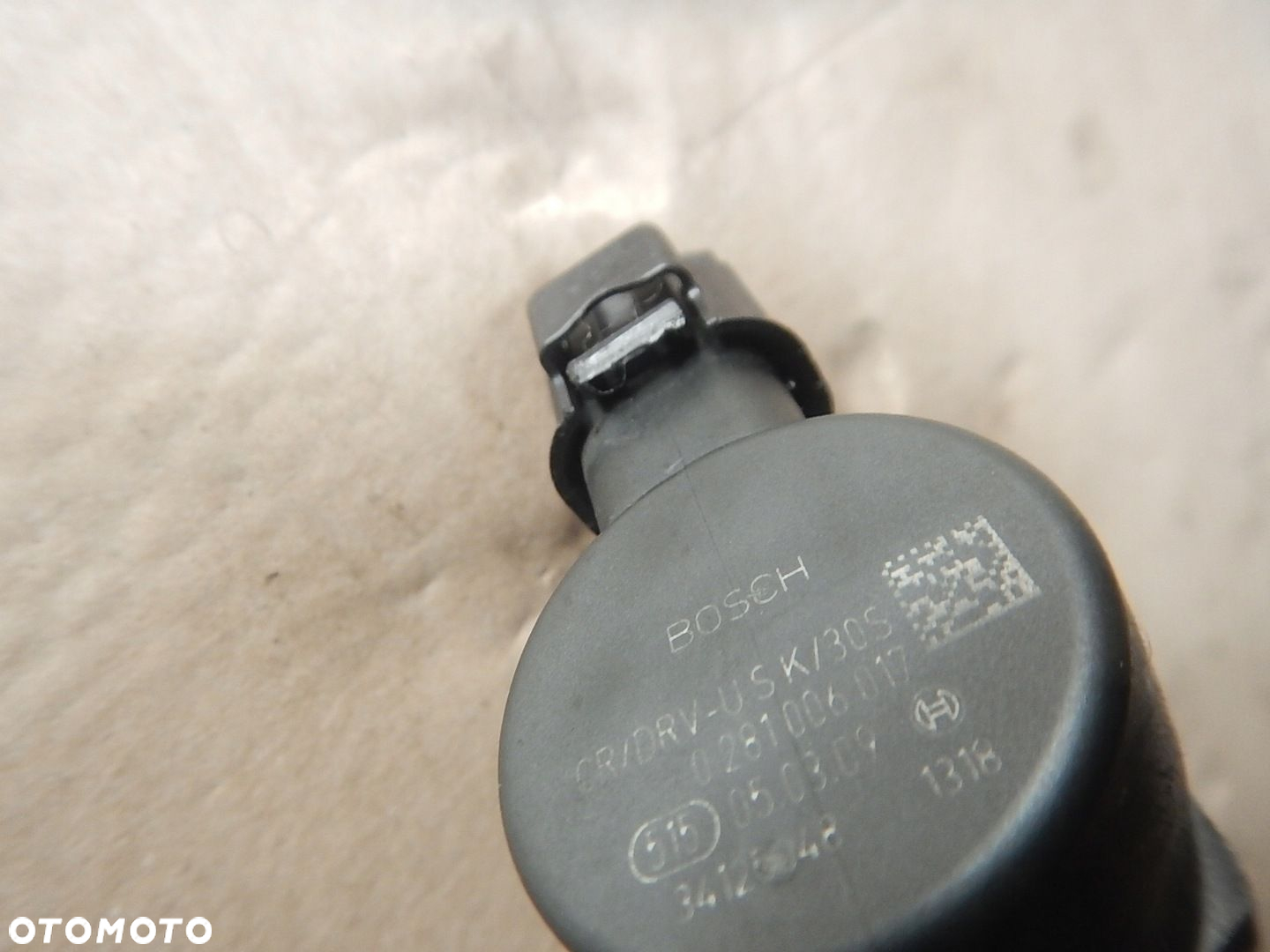 LISTWA WTRYSKOWA  CZUJNIK JAGUAR XF LAND ROVER 3.0D 0445216028 - 3