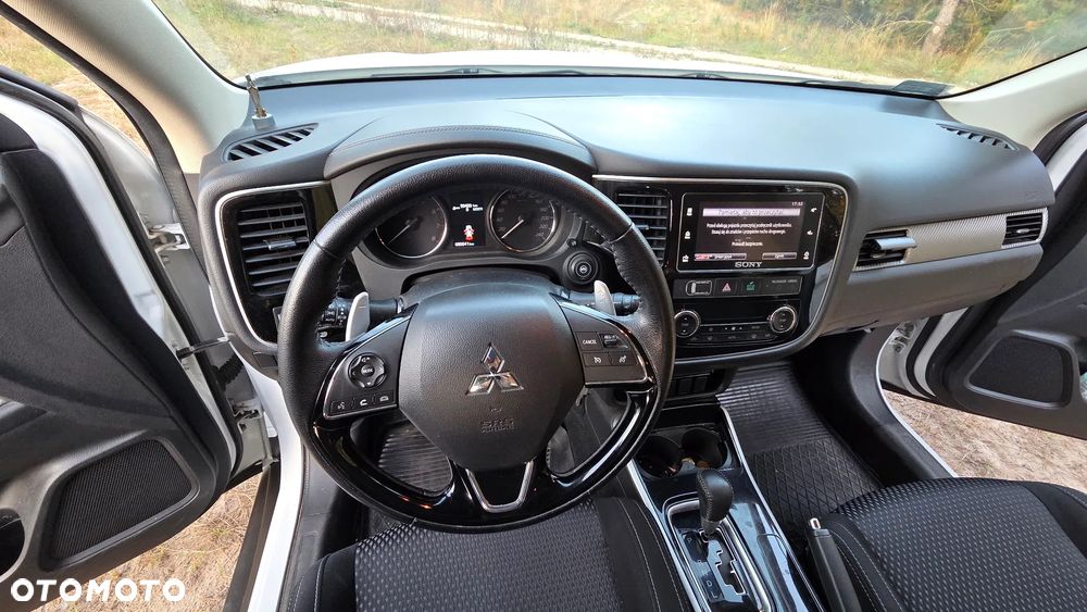 Mitsubishi Outlander - 6