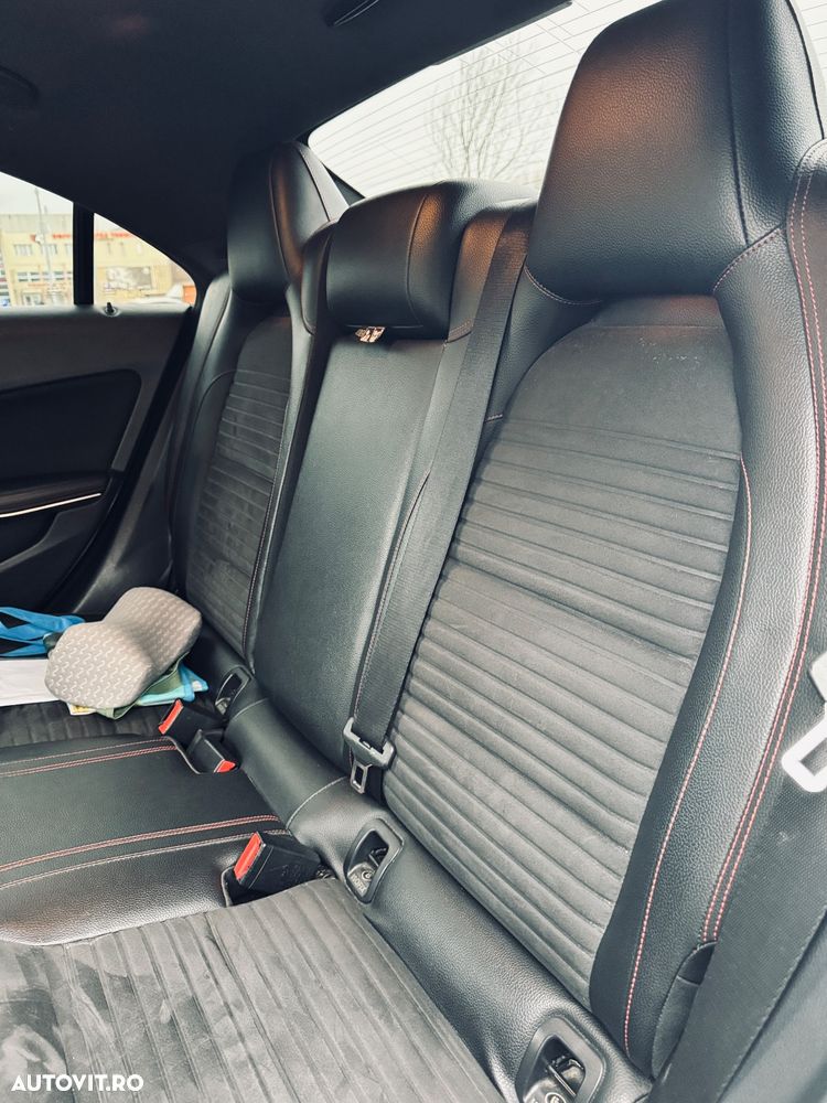Mercedes-Benz CLA - 12