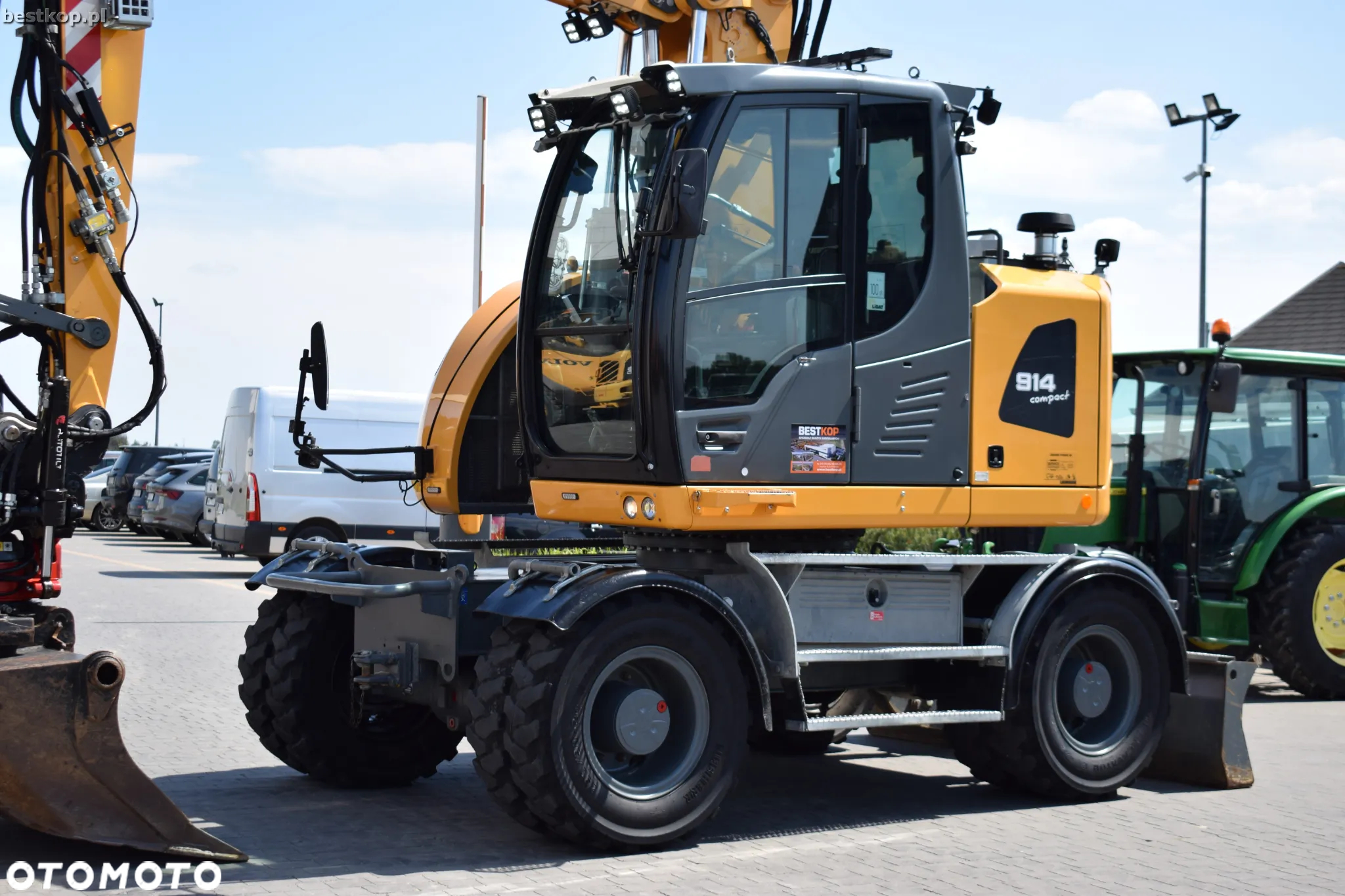 Liebherr A914 Compact Litronic - 14