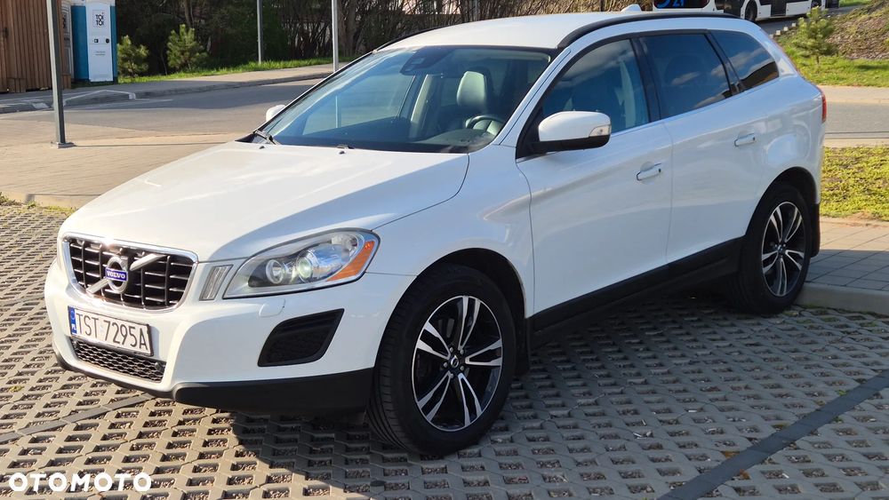 Volvo XC 60 D4 Geartronic RDesign - 1