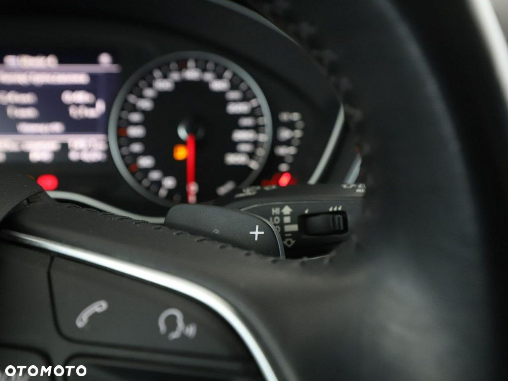 Audi A4 Avant 2.0 TDI S tronic - 33