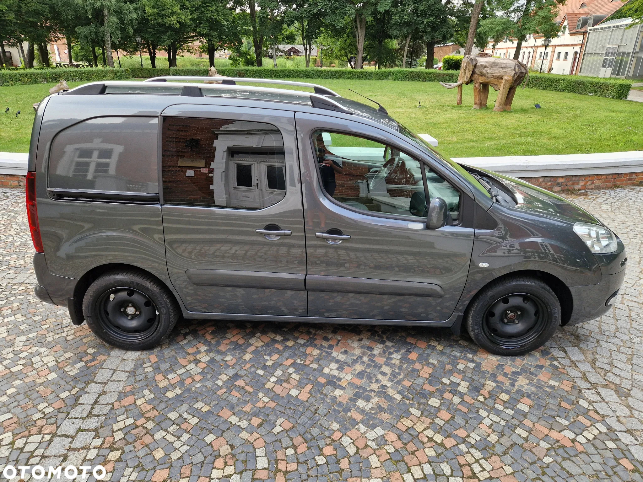 Peugeot Partner - 8