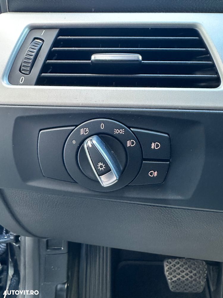 BMW Seria 3 318d DPF Aut. - 22