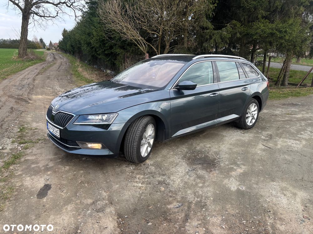 Skoda Superb 2.0 TDI 4x4 Ambition DSG - 2