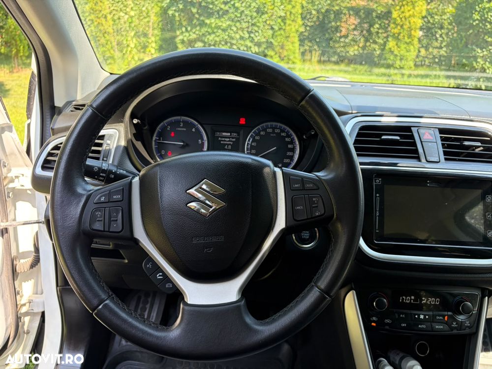 Suzuki S-Cross - 11