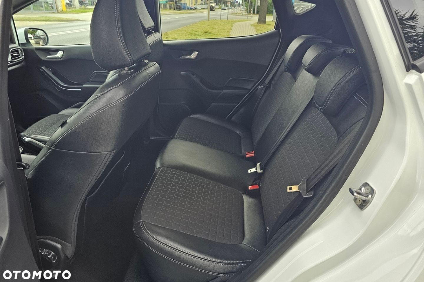 Ford Fiesta - 16