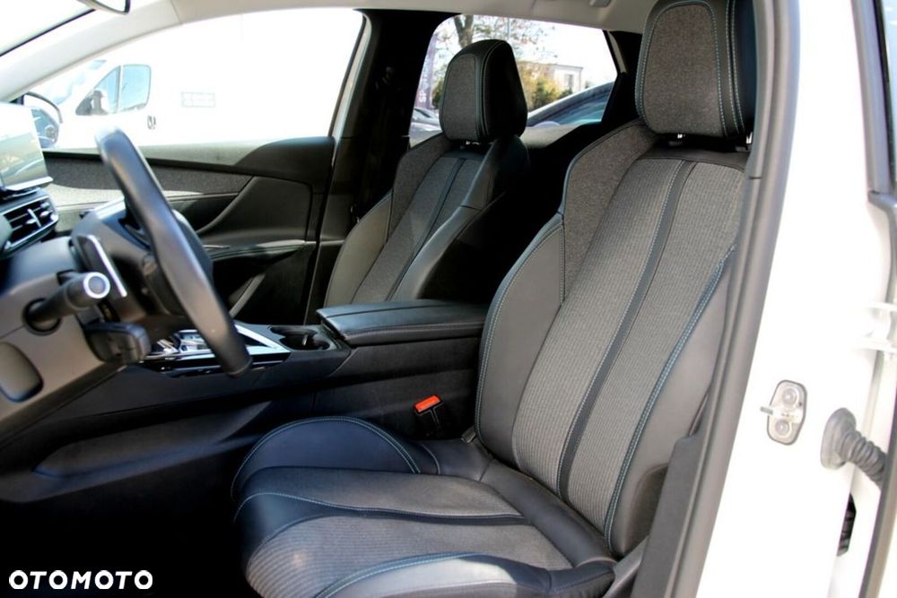 Peugeot 3008 1.2 PureTech Allure Pack S&S EAT8 - 28