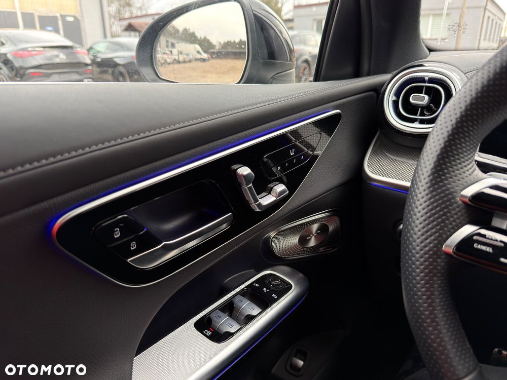 Mercedes-Benz GLC 300 d 4Matic 9G-TRONIC AMG Line - 17