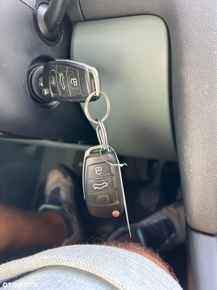 Audi A3 1.6 TDI DPF Attraction - 32