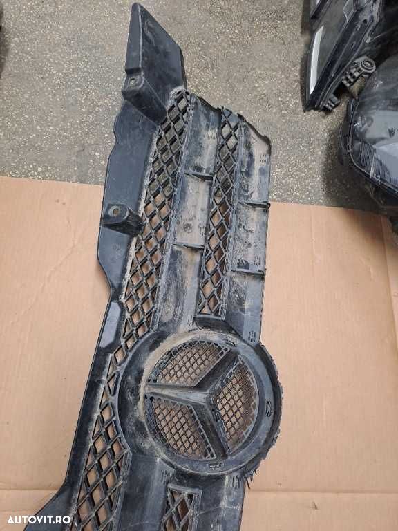 Grila radiator Mercedes Sprinter W906 an 2006-2013 originala - 3