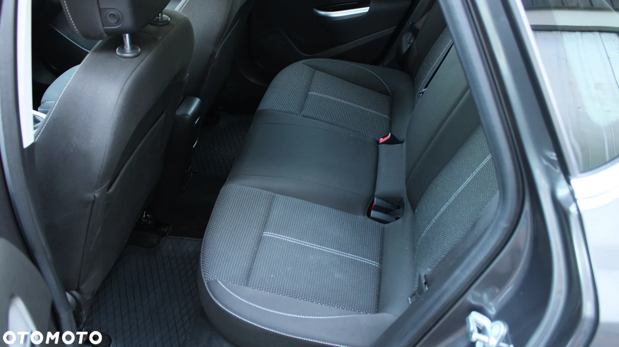 Opel Astra 1.6 Cosmo - 8