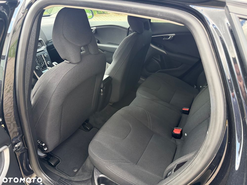 Volvo V40 D2 - 16
