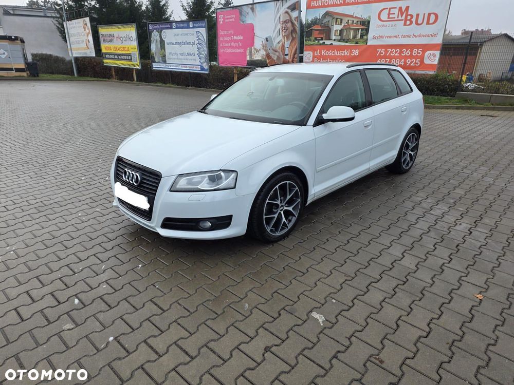 Audi A3 Sportback - 2