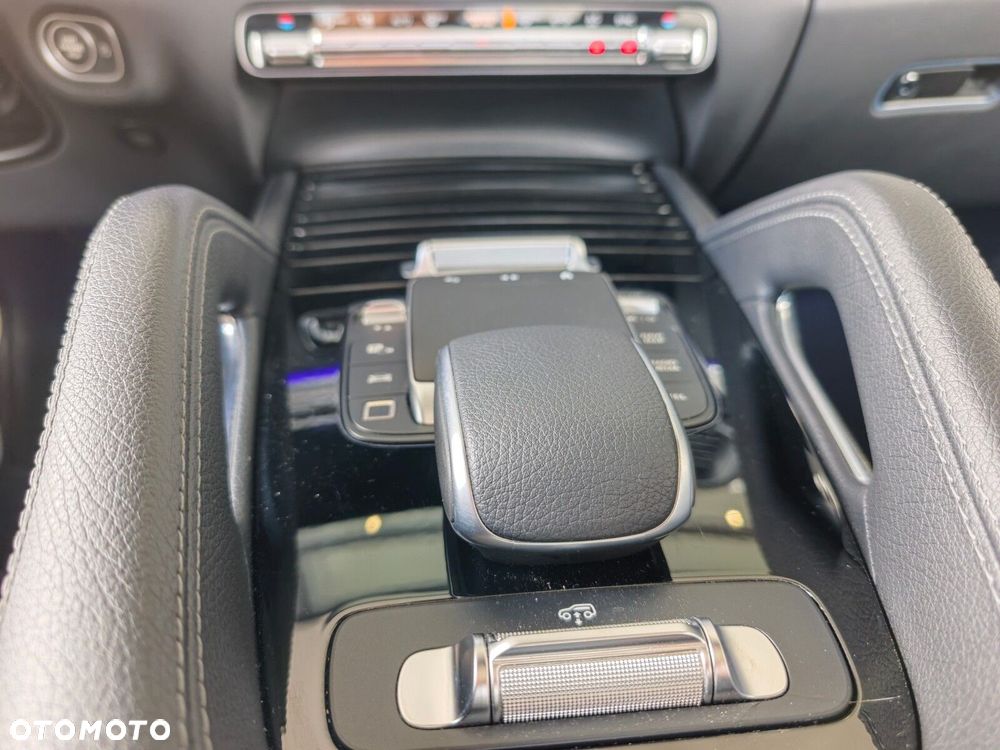 Mercedes-Benz GLE 300 d mHEV 4-Matic AMG Line - 22