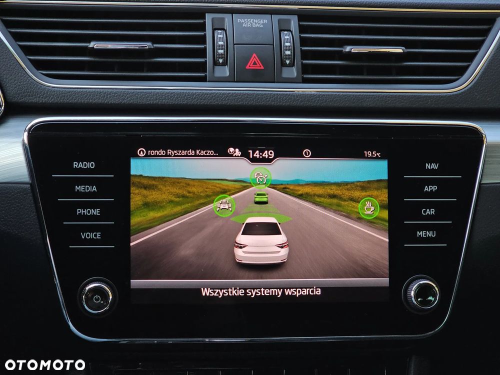 Skoda Superb 2.0 TDI SCR Ambition DSG - 26
