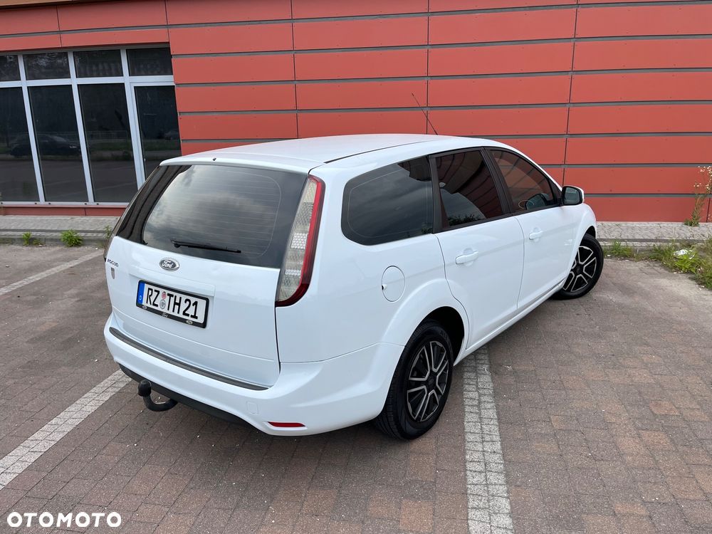 Ford Focus 1.6 16V Style - 15