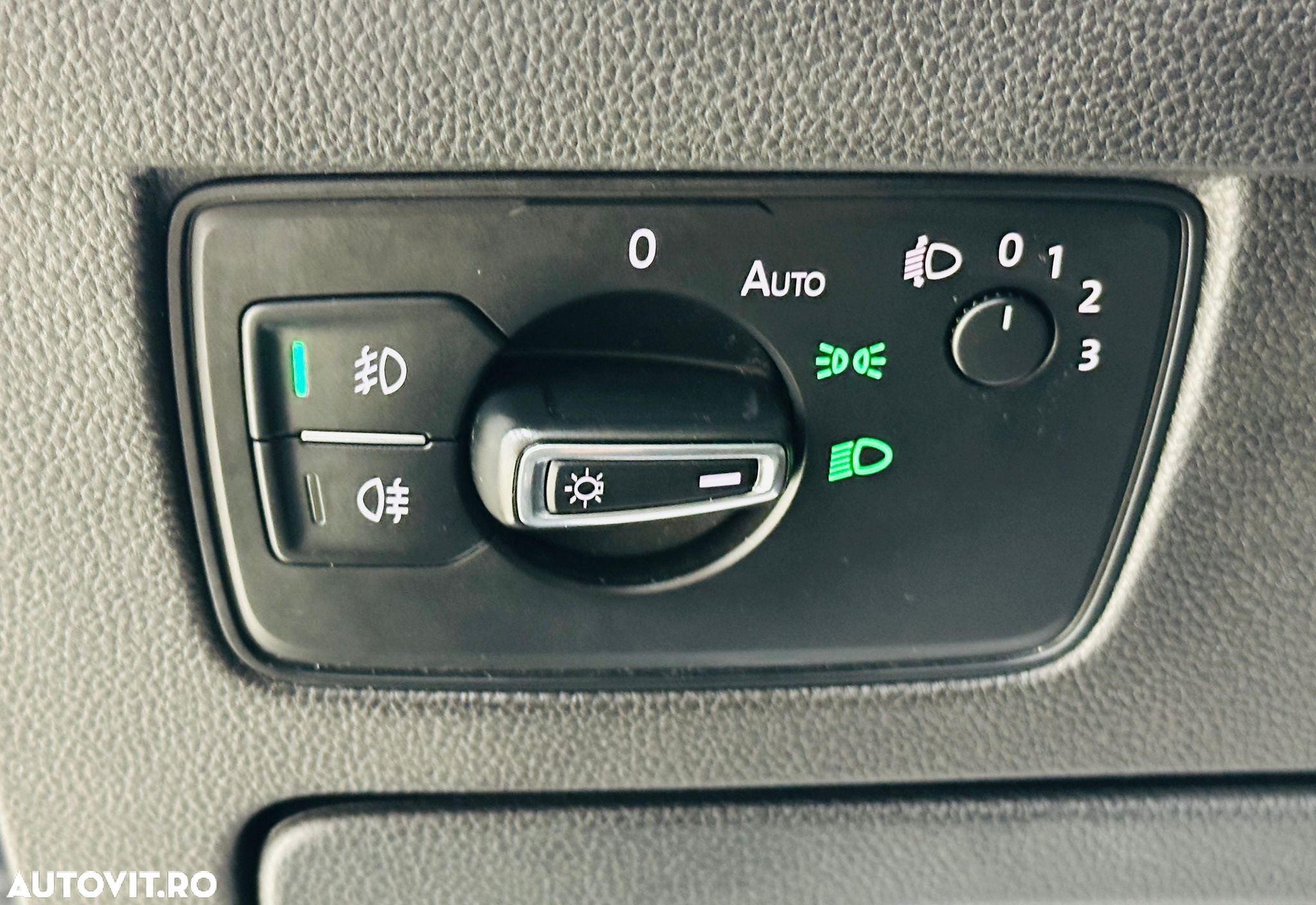 Volkswagen Passat - 18