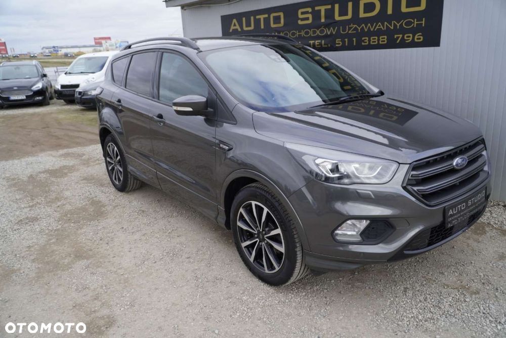 Ford Kuga 1.5 EcoBoost 2x4 ST-Line - 2