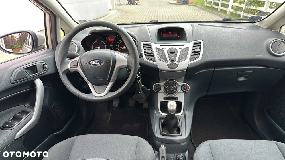 Ford Fiesta 1.25 Champions Edition - 11