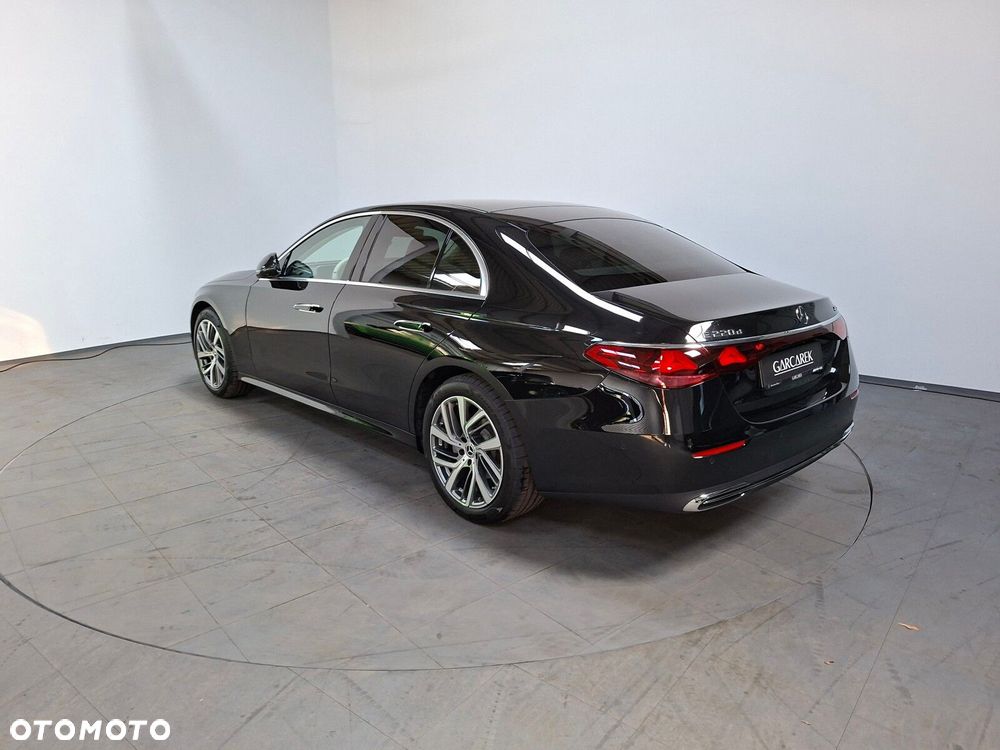 Mercedes-Benz Klasa E - 16