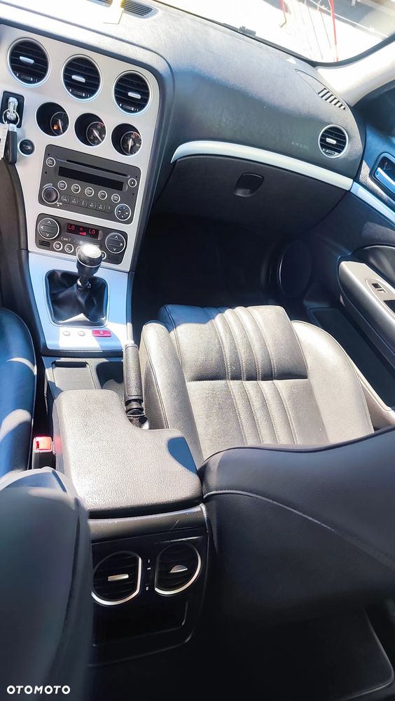 Alfa Romeo 159 2.2 JTS 16V Elegante - 17