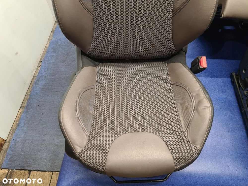 PEUGEOT 2008 I FOTELE KOMPLET. - 2