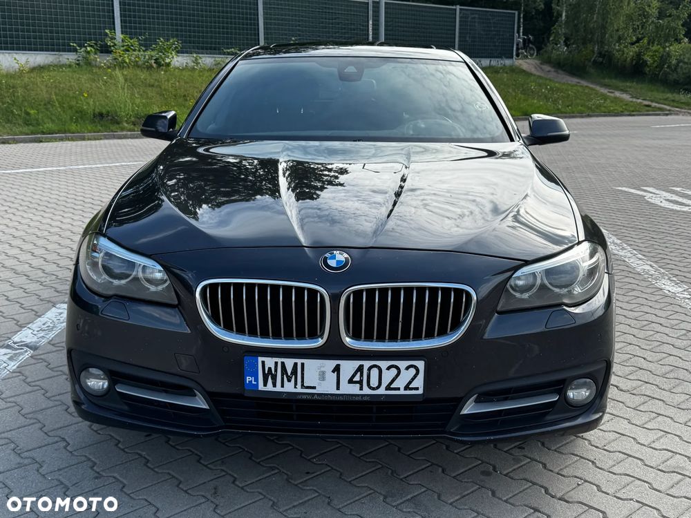 BMW Seria 5 520d xDrive - 4