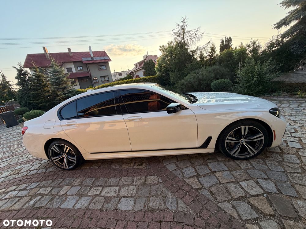 BMW Seria 7 740Li - 10