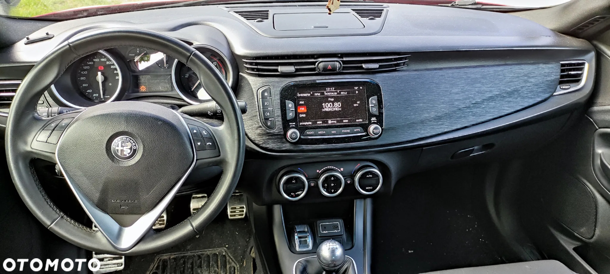Alfa Romeo Giulietta 1.6 JTDM 16V Lusso - 13