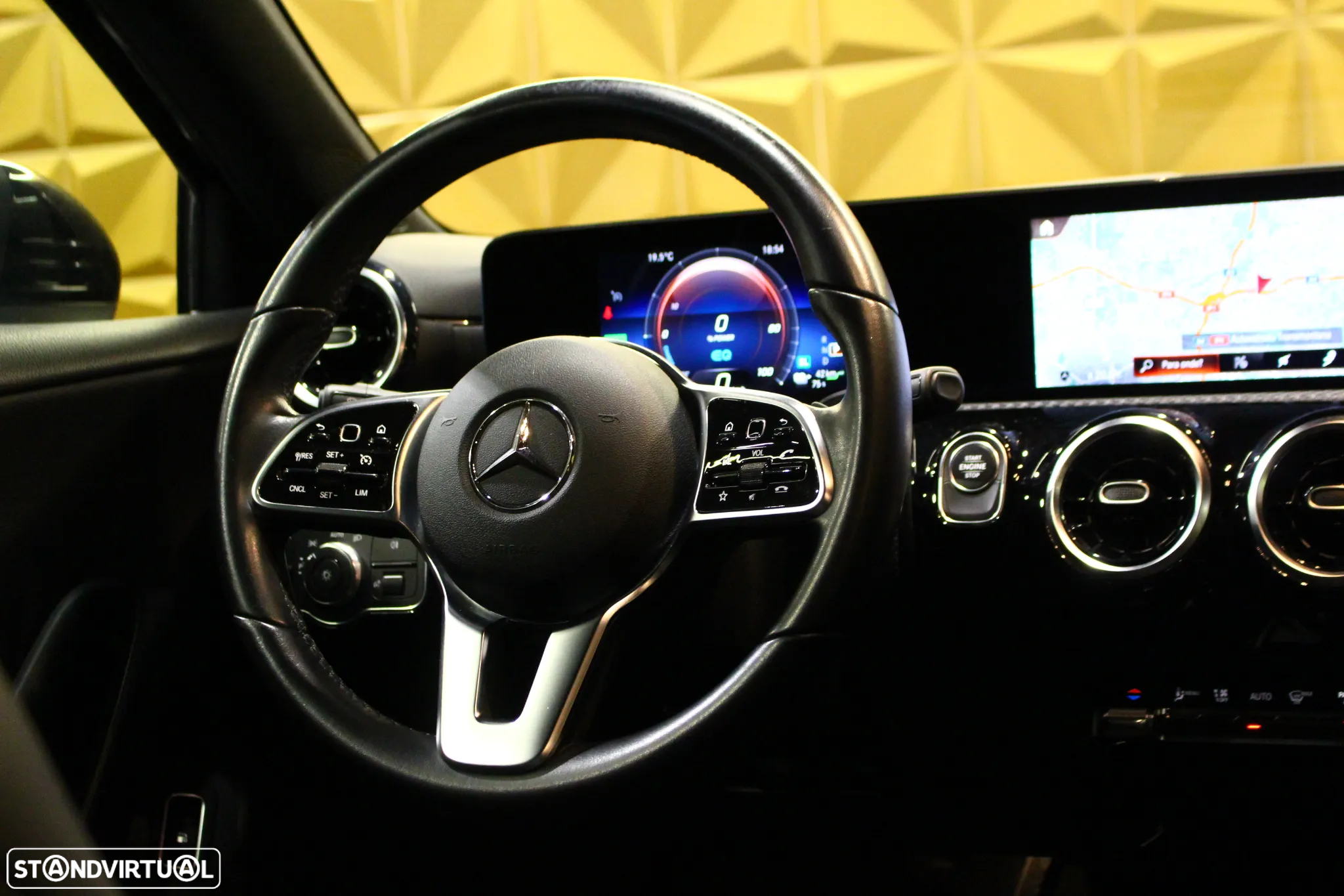 Mercedes-Benz A 250 Limousine e Style Plus - 17