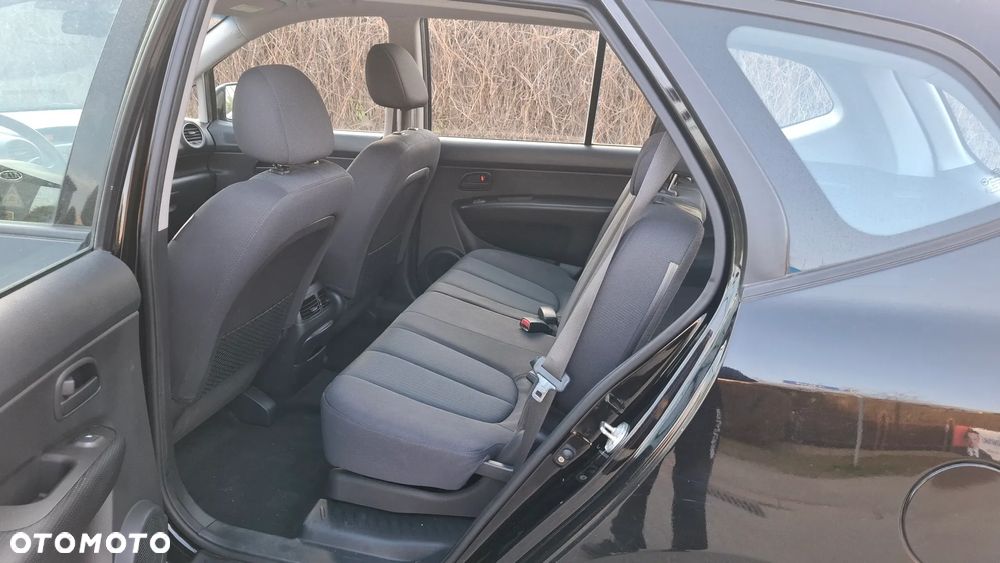 Kia Carens CRDi DPF EX - 8