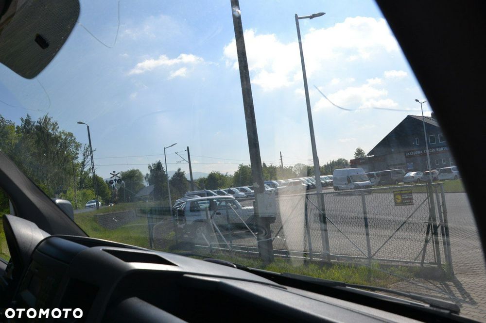 Mercedes-Benz Sprinter - 16