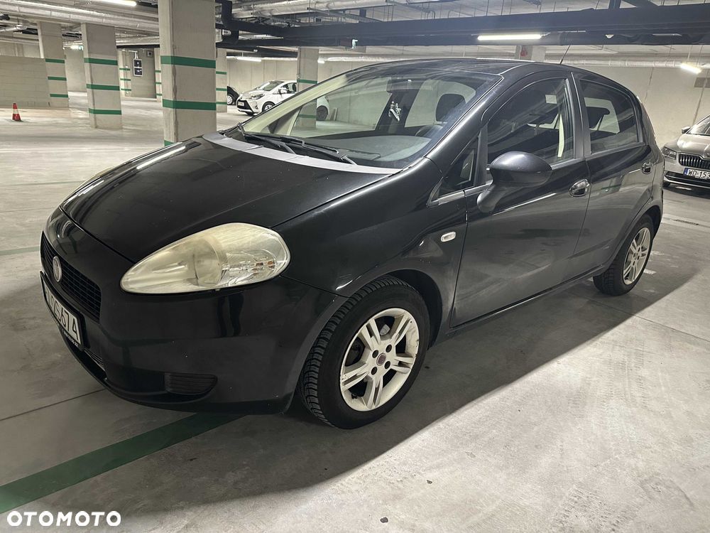 Fiat Grande Punto 2008 photo 4
