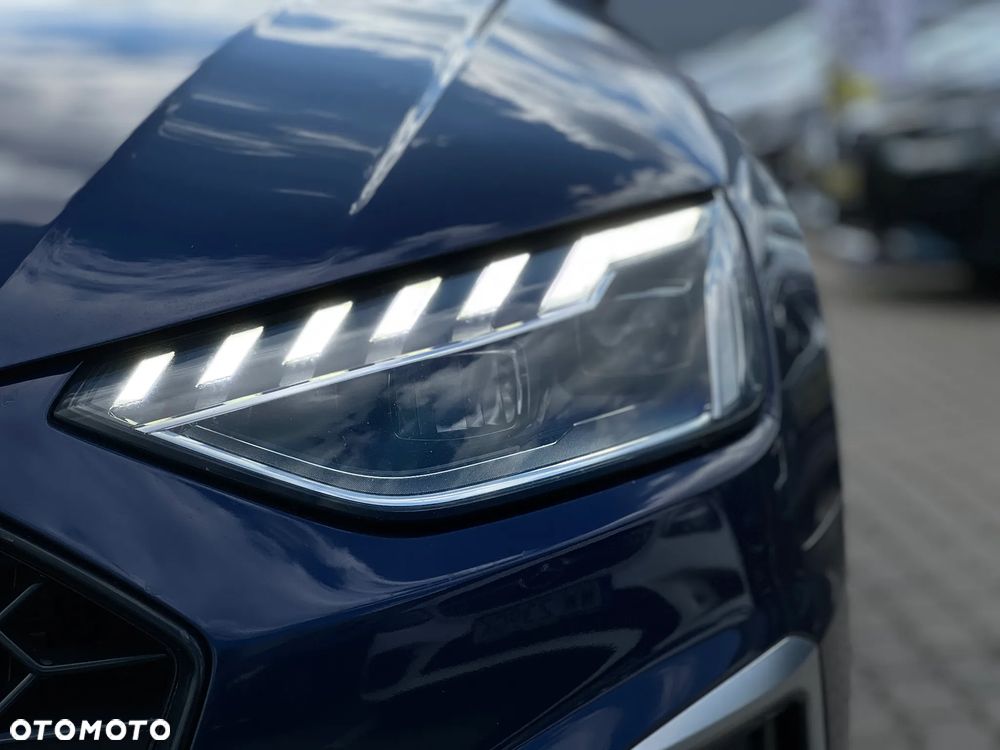 Audi A4 Limousine - 11